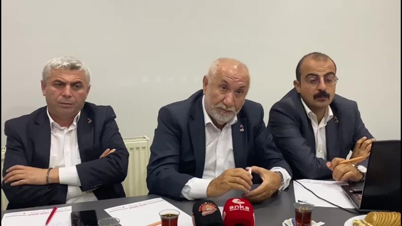 ZAFER PARTİSİ GENEL BAŞKAN YARDIMCISI ÖRENCİK: "HAMAS BOMBA ATIYOR TERÖRİST OLUYOR, İSRAİL BOMBA ATIYOR KENDİNİ KORUMUŞ OLUYOR. BÖYLE BİR ADALET ANLAYIŞI OLAMAZ"