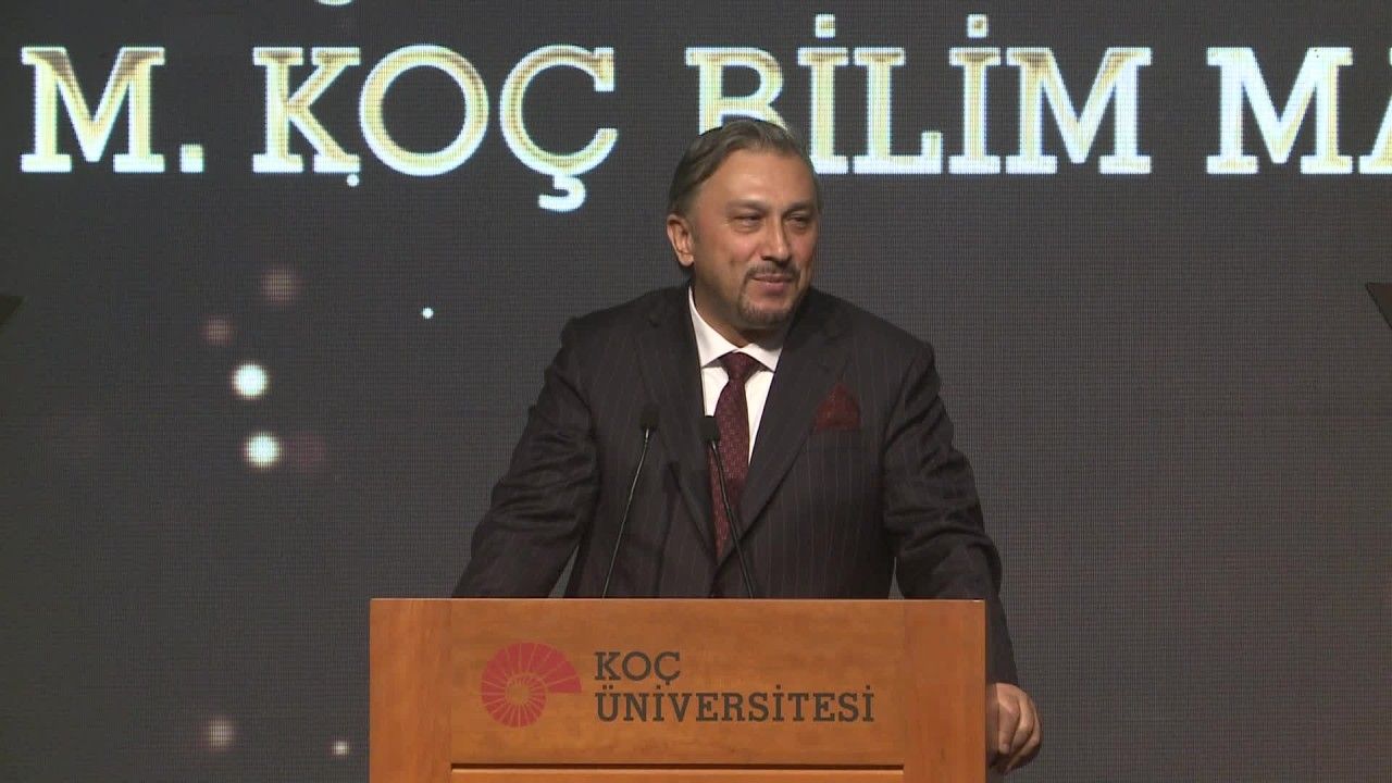 Koç Üniversitesi Rahmi Koç Bilim Madalyası Prof. Dr. Ayşe Zarakol’a Verildi