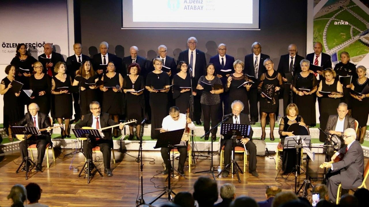 Didim Türkü Grubu'ndan Yurttan Sesler Konseri