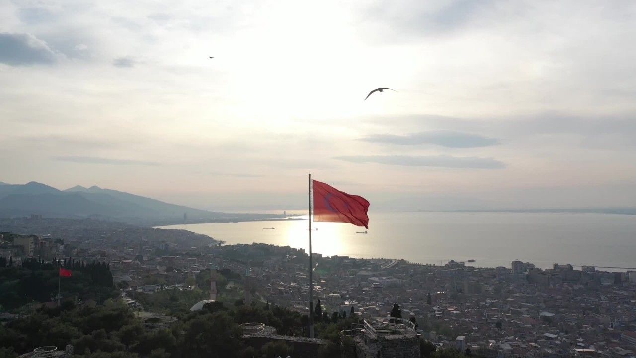  LONELY PLANET, İZMİR’İ 2024’DE SEYAHAT EDİLEBİLECEK 10 ŞEHİR LİSTESİNE ALDI. TUNÇ SOYER: GURUR VERİCİ BİR HABER