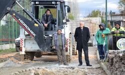 Bozüyük Belediyesi'nden Kanal Boyunda Kanalizasyon Hattı Yenileme Çalışması