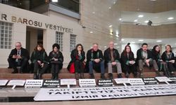 İzmir Barosu, Yeni CMK Ücreti Protesto Etmek İçin Adliyede Eylem Başlattı