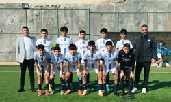 Selçuk Şahin, Yenişehir Belediyesi U16 Futbol Takımı’nın Maçını İzledi