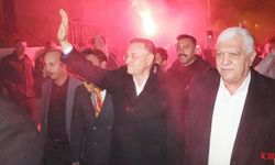 Başkan Savaş, Kırıkhan’da Coşkuyla Karşılandı