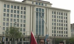 AKP GENEL MERKEZİ ÖNÜNDE "İSRAİL" PROTESTOSU: "İŞBİRLİKÇİ İKTİDAR İSTEMİYORUZ"