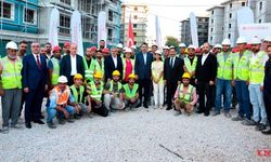 Deprem Bölgesine Ziyaret Çok Da, SONUÇ YOK !