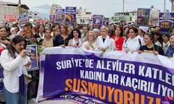 Kadınlar Samandağ'dan Suriyeli Kadınlar İçin Seslendi: YALNIZ DEĞİLSİNİZ, FERYADINIZ FERYADIMIZDIR!