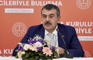 Erdoğan "kaldıracağız" demişti, Bakan Tekin "devam" dedi