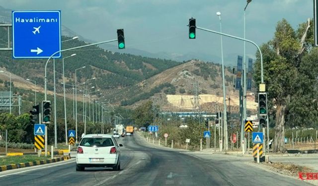 Havalimanı Yolu Tek Yön Gidiş Dönüş Açıldı